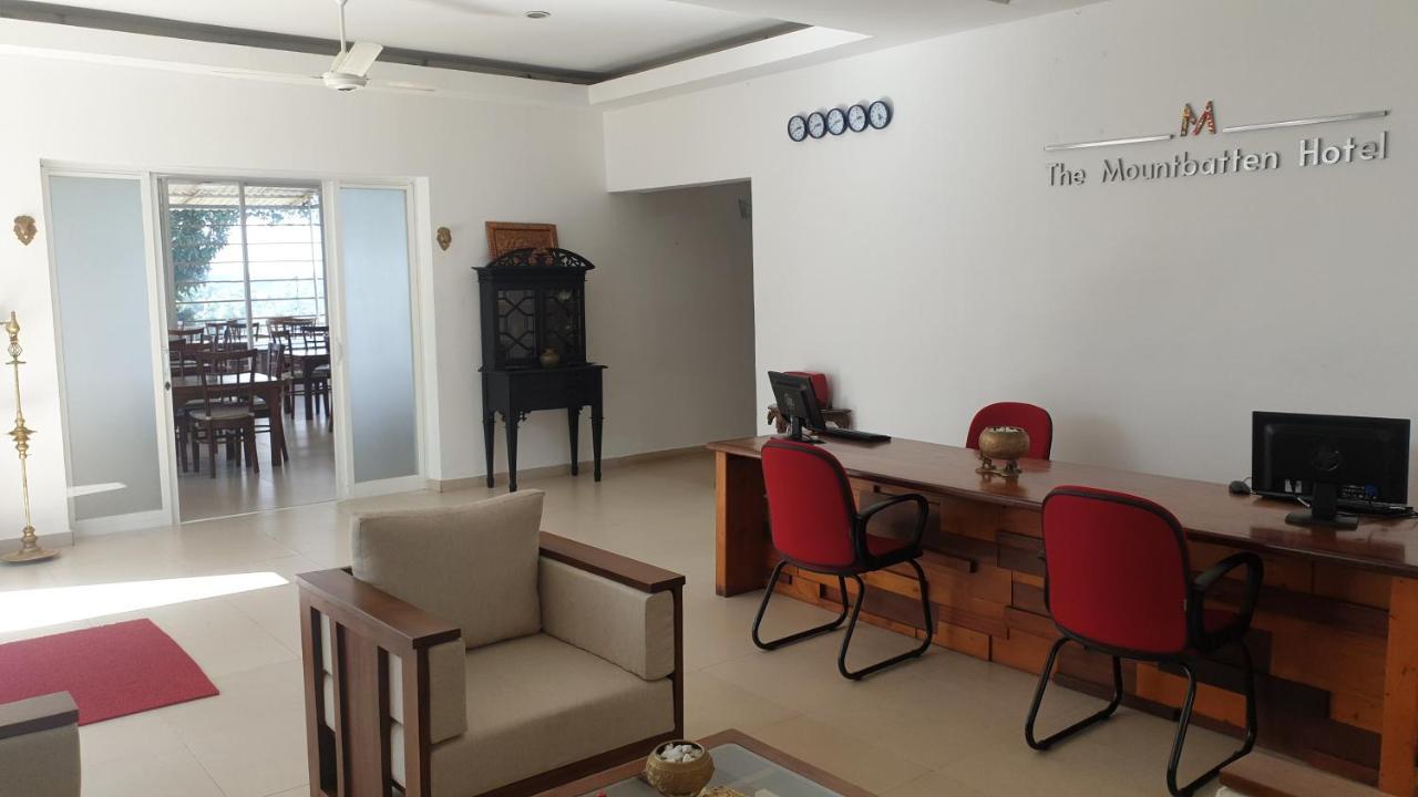 The Mountbatten Hotel Kandy Exterior photo